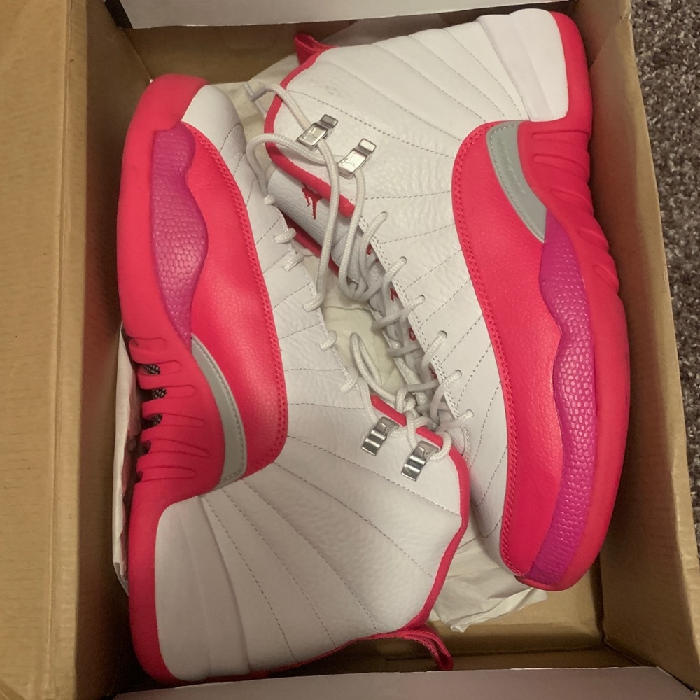 Jordan 12’s